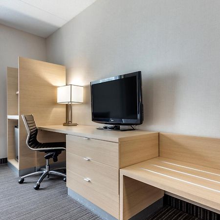 Quality Inn & Suites Oakville Zimmer foto