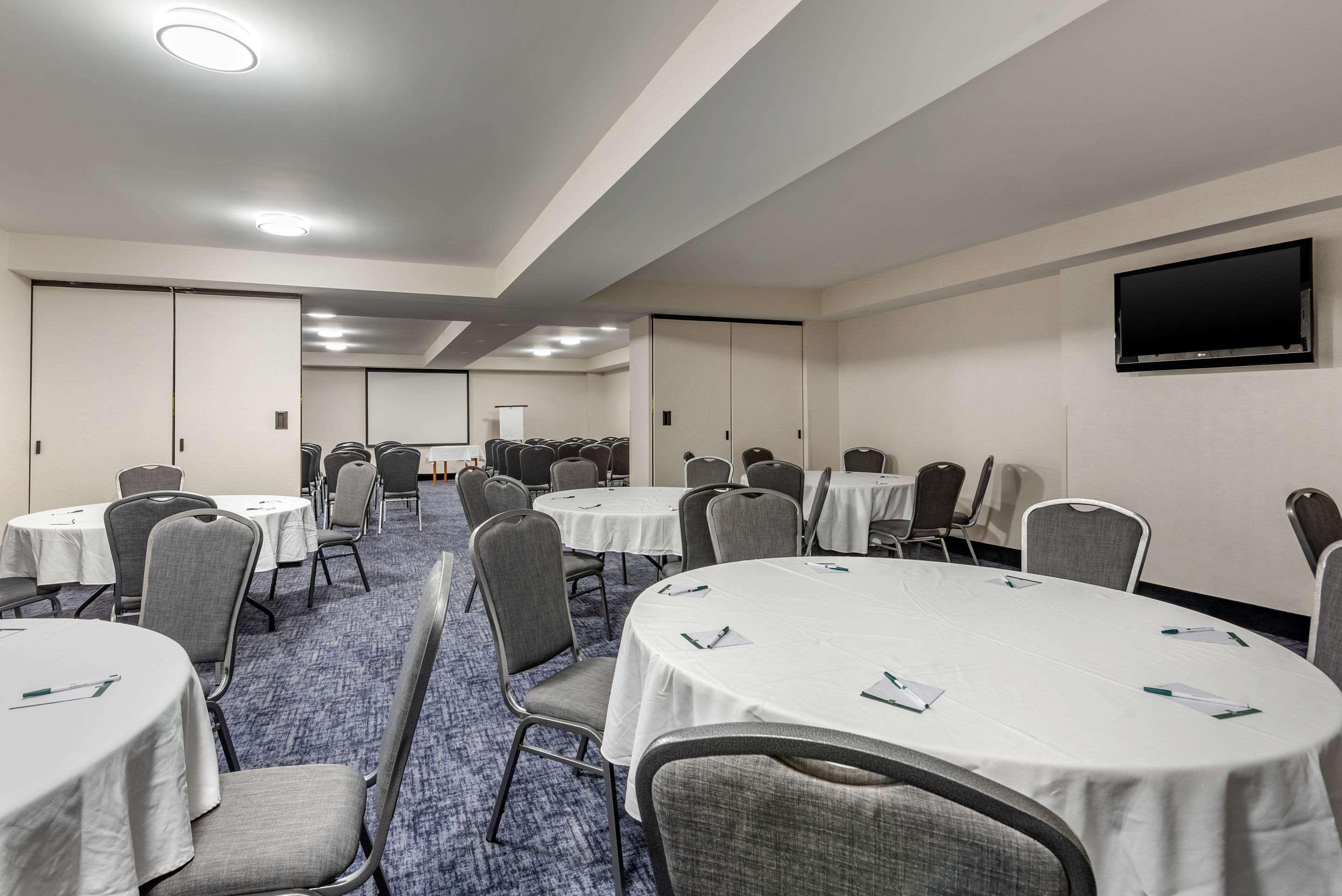 Quality Inn & Suites Oakville Exterior foto