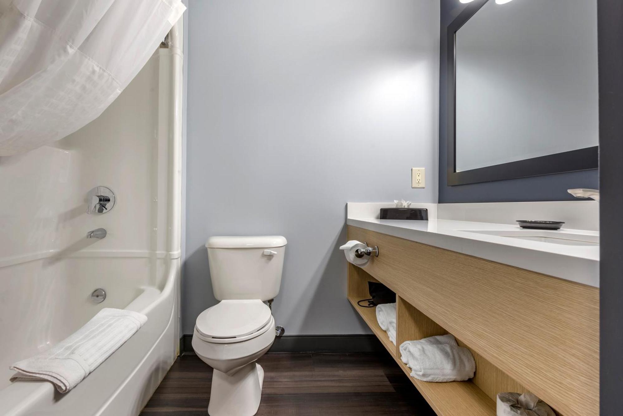 Quality Inn & Suites Oakville Zimmer foto