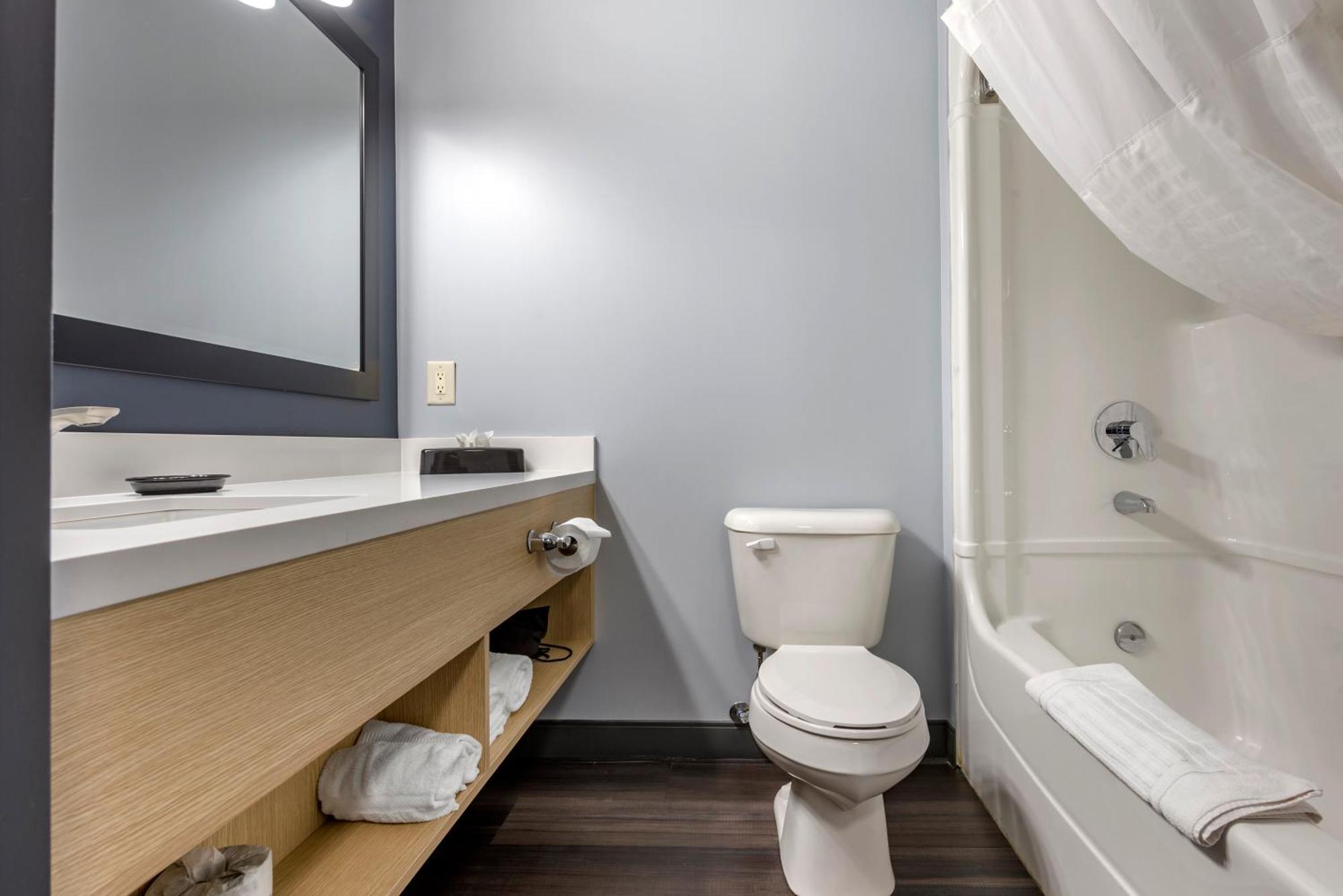 Quality Inn & Suites Oakville Zimmer foto