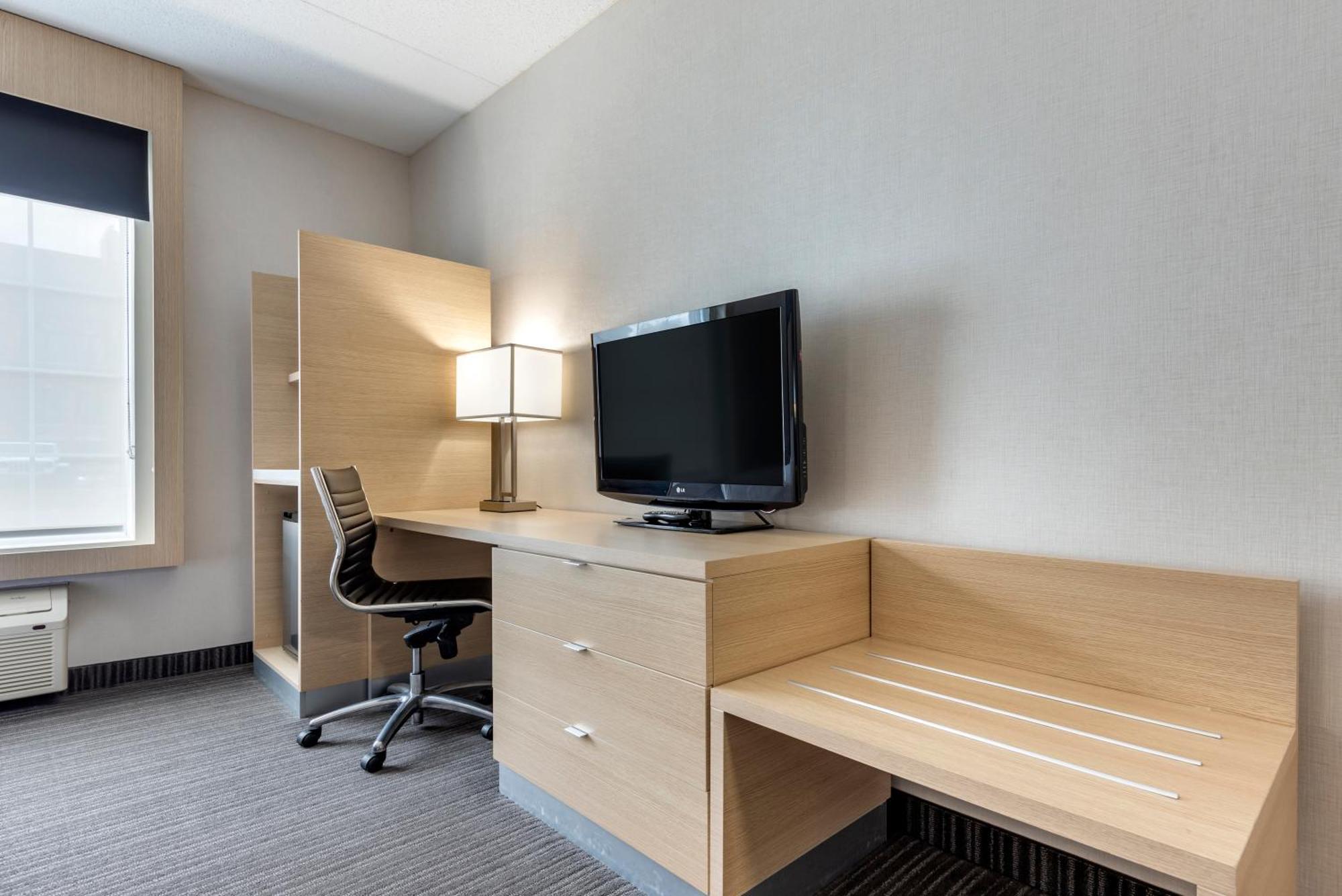 Quality Inn & Suites Oakville Zimmer foto