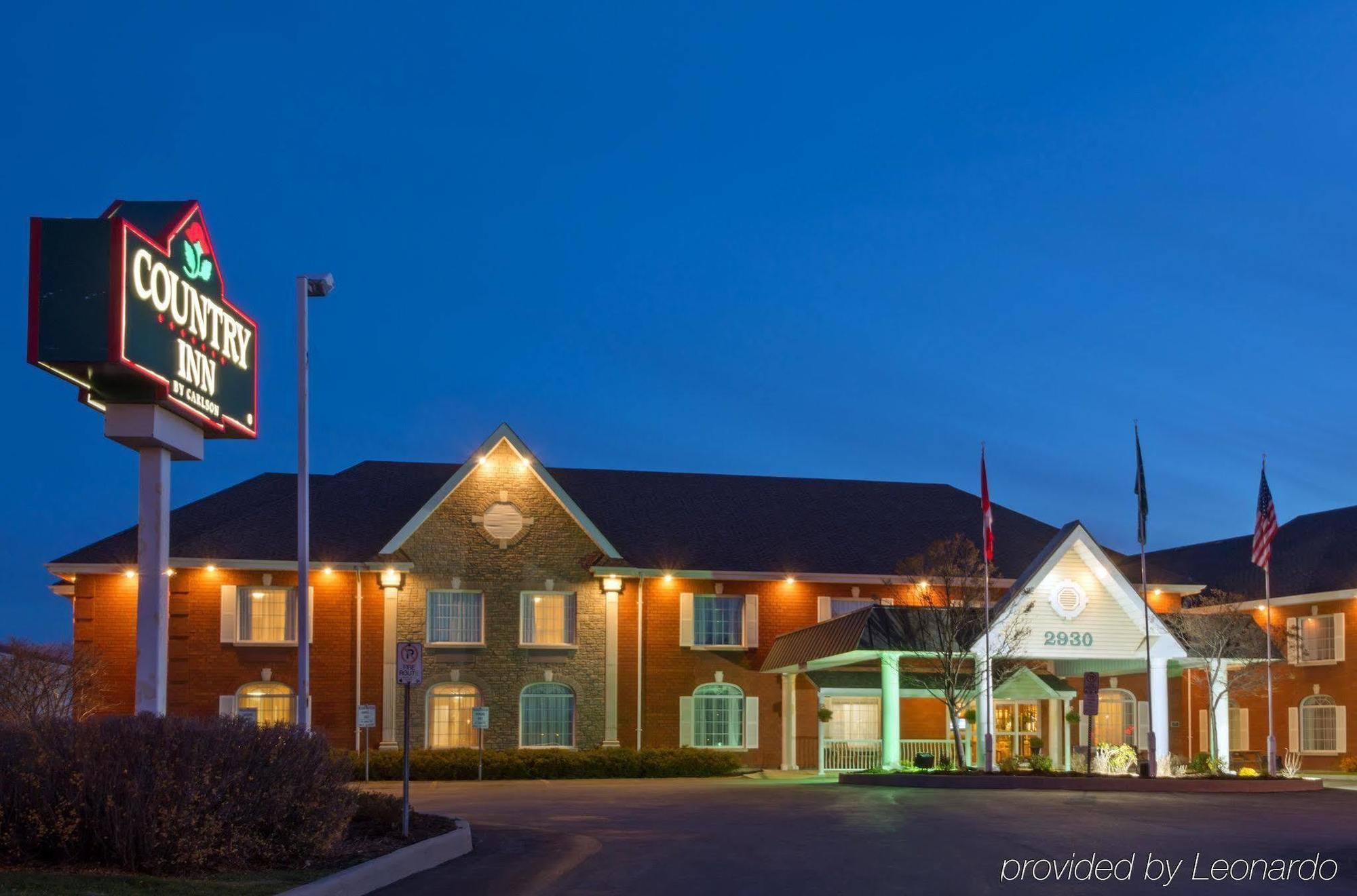 Quality Inn & Suites Oakville Exterior foto