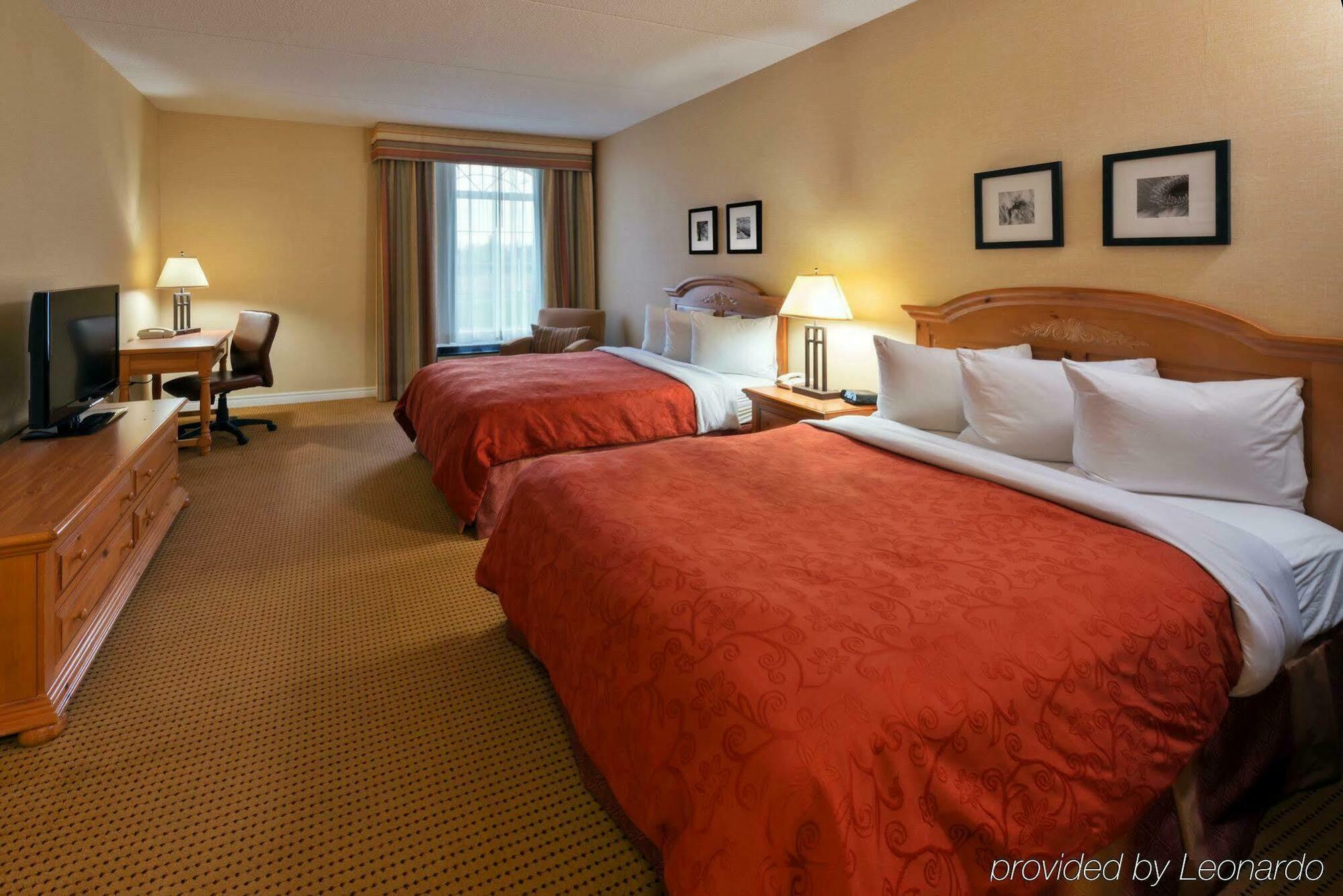Quality Inn & Suites Oakville Exterior foto